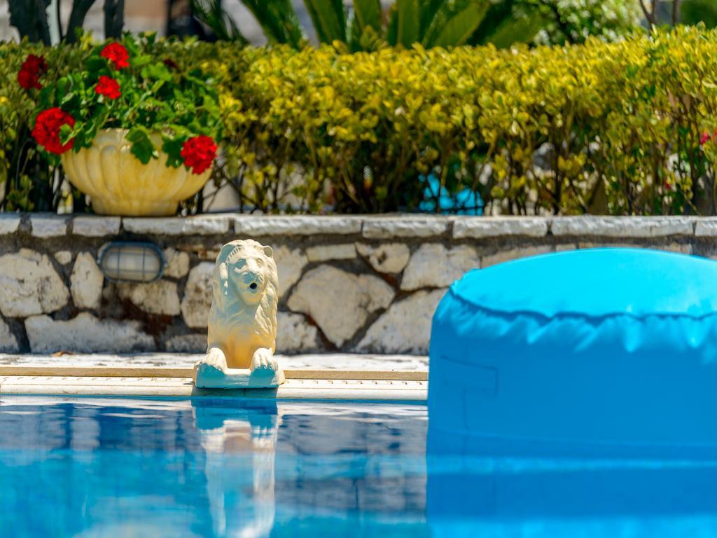 Ionian Villas Áyios Nikítas エクステリア 写真